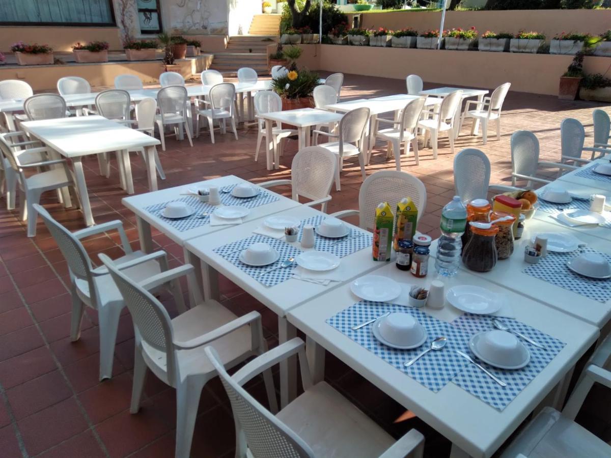 Hotel Porto Puddu - Il Nido Dei Gabbiani 3*